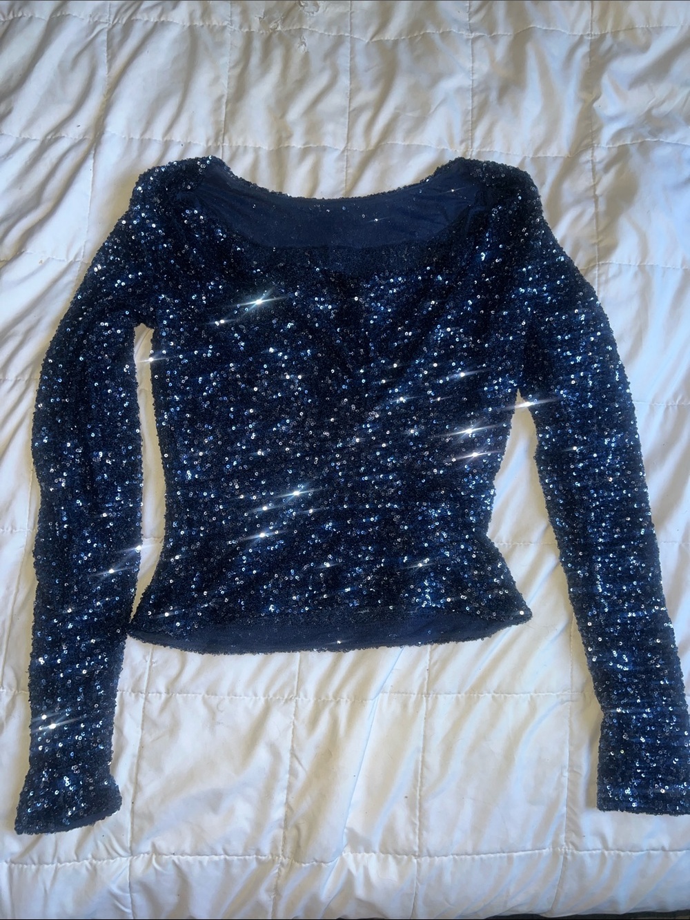 SPARKLY DARK BLUE LONG SLEEVED TOP